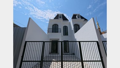 Rumah Idaman di Meruya, Jakarta Barat, 3 KT, Harga 2,45 Miliar