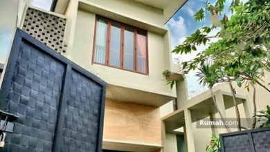 Dijual rumah Eksklusif di Kemang, Jakarta Selatan - LT 412m²