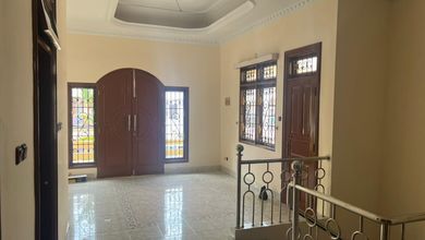 For Sale rumah Premium di Cengkareng, Jakarta Barat - LT 200m²