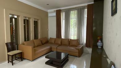 Disewakan Rumah Terjangkau di Alam Sutera, Tangerang, LT 300m²
