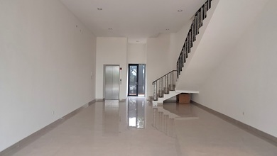Studio Loft, 4 Lantai, PPJB, Siap Huni, di Iconix