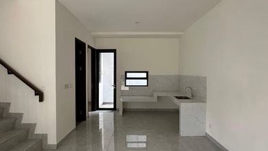 Dikontrakkan Rumah Murah di Bintaro, Tangerang Selatan, LT 72m²