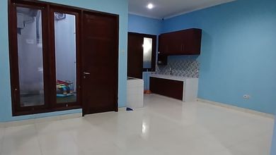 Rumah Sewa Murah Lokasi Bintaro, Tangerang Selatan, LB 200m²