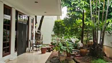 Rumah Area Premium Puri Indah, Jakarta Barat - Harga Terbaik 10,5 Miliar