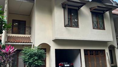 Dijual Tanah Eksklusif di Kemang, Jakarta Selatan, LT 2195m²