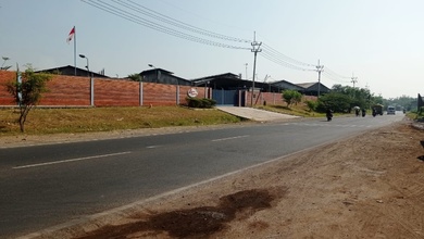 Pabrik Keramik di Perbatasan Cirebon Majalengka