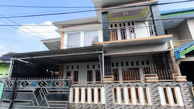 Kesempatan Rumah di Tangerang Kota, Tangerang, LB 120m², Harga 1,7 Miliar