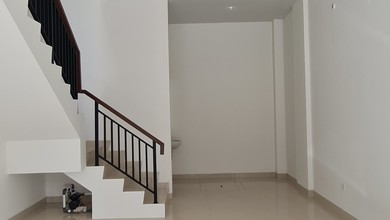 Ruko 3 Lantai Hadap Selatan PPJB On Hand Siap Pakai di BSD