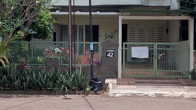 For Sale rumah Eksklusif di Kalibata, Jakarta Selatan - LT 236m²