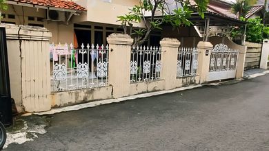 Kesempatan Eksklusif, rumah Mewah di Cilandak, Jakarta Selatan, LB 151m²