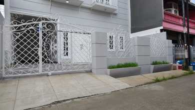 Rumah Siap Huni di Area Galaxy, Bekasi, LT 135m²