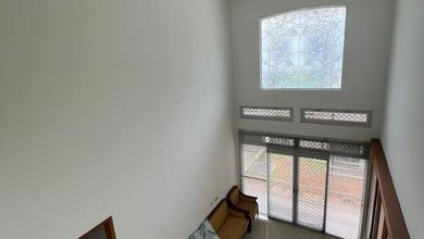 Rumah Elegan di BSD Puspita Loka, Tangerang, 4 Kamar Tidur, LT 240m²