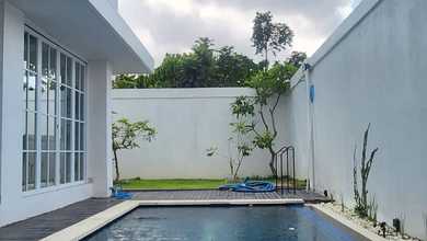 For Sale rumah Mewah di Kerobokan, Badung - LT 275m²