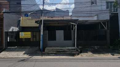 Hunian Elegan di Tomang, Jakarta Barat, 14 Kamar Tidur, LT 259m²