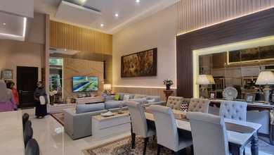 Rumah Elite di Kawasan BSD, Tangerang, LB 640m², Harga 10,7 Miliar