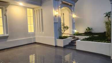 Hunian Mewah di Kawasan Kebon Jeruk, Jakarta Barat, LB 350m², Harga 5,2 Miliar