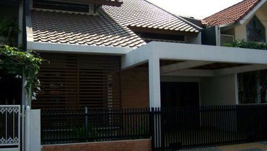 Rumah Area Premium Sektor 5 - Bintaro, Tangerang Selatan - Harga Terbaik 3,4 Miliar