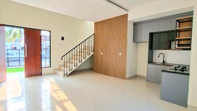 Rumah Dijual di Graha Raya Bintaro, Tangerang Selatan, LB 125m², Harga Kompetitif!