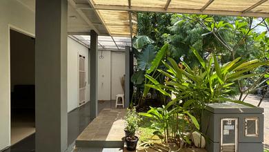 Jual Rumah Nyaman di Sektor 9-Bintaro, Tangerang Selatan - LT 96m²