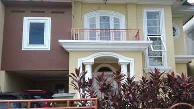 Rumah Mewah di Kawasan BSD, Tangerang, LB 200m², Harga 3,5 Miliar