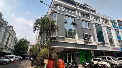 Ruko Gandeng 2 Siap Huni Letak Strategis di Komplek Ruko Itc Fatmawati, Jakarta Selatan