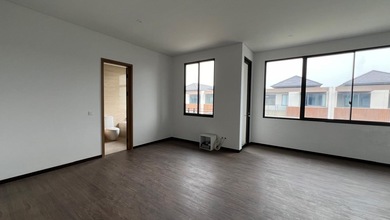 Hunian Mewah di BSD City, Tangerang, 4 Kamar Tidur, LT 200m²