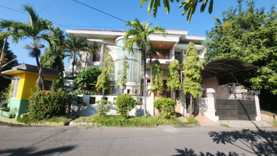 Dijual rumah Premium di Rungkut, Surabaya - LT 210m²