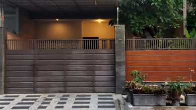 Rumah Mewah di Kawasan Semolowaru, Surabaya, LB 300m², Harga 4,85 Miliar