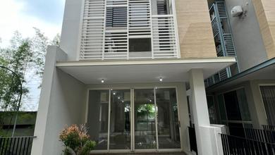 Rumah Dijual di Lidah Wetan, Surabaya, LB 160m², Harga Terbaik!