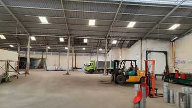 Gudang Siap Huni di Tropodo dekat Tol Tambaksumur dan A Yani