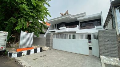 Rumah Minimalis Disewakan di Surabaya Kota, Surabaya, Harga Ekonomis