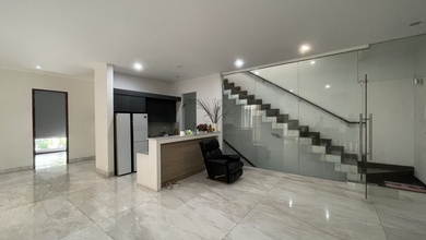 Hunian Mewah di Kawasan Pluit, Jakarta Utara, LB 540m², Harga 9 Miliar