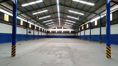 DISEWA / WTL Gudang di rawa buaya