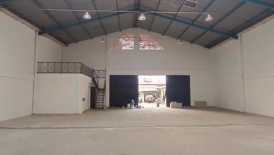 Dijual Gudang di Jalan Raya SekNeg, Gading Serpong