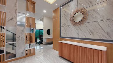 Penawaran Eksklusif, rumah Mewah di Green garden, Jakarta Barat, LB 525m²