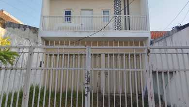 Dijual Rumah Strategis di Simokerto, Surabaya - LT 75m²