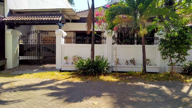 Rumah Area Premium Kutisari, Surabaya - Harga Menarik 2,9 Miliar