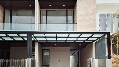 Jual Rumah Eksklusif Luas 137 m2 di Darmo permai, Surabaya