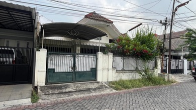 Dijual rumah Eksklusif di Mulyorejo, Surabaya - LT 230m²
