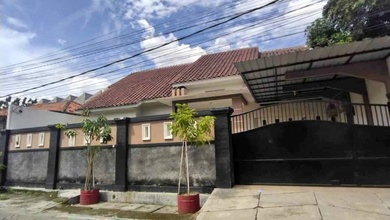 For Sale rumah Eksklusif di Tenggilis Mejoyo, Surabaya - LT 347m²
