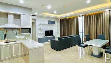 For Rent: Modern 4-Bedroom Apartemen (167 sqm) in Surabaya Kota, Surabaya – Strategis Location [smartweb-furniture