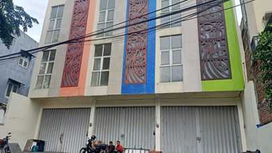 Ruko Siap Pakai 3 Lantai Di Area Kuliner Dan Komersial Parkiran Luas