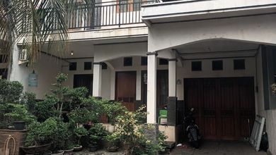 Hunian Mewah di Kawasan Depok II, Depok, LB 250m², Harga 2,8 Miliar