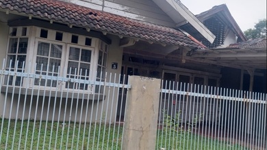 Rumah Elegan di Sektor 2 - Bintaro, Jakarta Selatan, 3 Kamar Tidur, LT 220m²