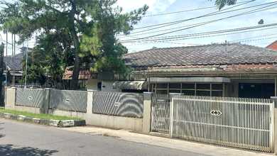 Rumah Area Luxury Arcamanik, Bandung - Harga Terbaik 3,75 Miliar