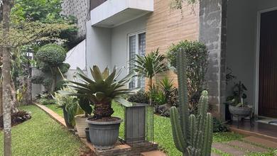 Dijual rumah Mewah di Sektor 9-Bintaro, Tangerang Selatan - LT 144m²