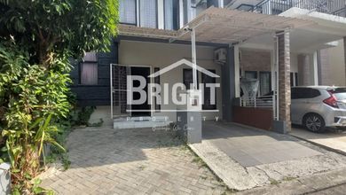 Jual Rumah Strategis di Sektor 9-Bintaro, Tangerang Selatan - LT 84m²