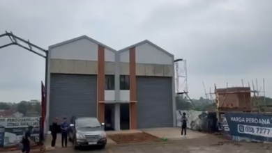 Gudang Industri Konsep Compact Fungsional Lokasi Pinggir Jalan Raya Harga Menarik