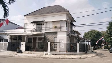 Rumah Area Luxury BSD Nusaloka, Tangerang - Harga Terbaik 3,15 Miliar