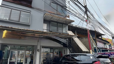 Ruko Gandeng Pinggir Jalan Raya Propinsi Lokasi Strategis Dekat Bsd Dan Alam Sutera